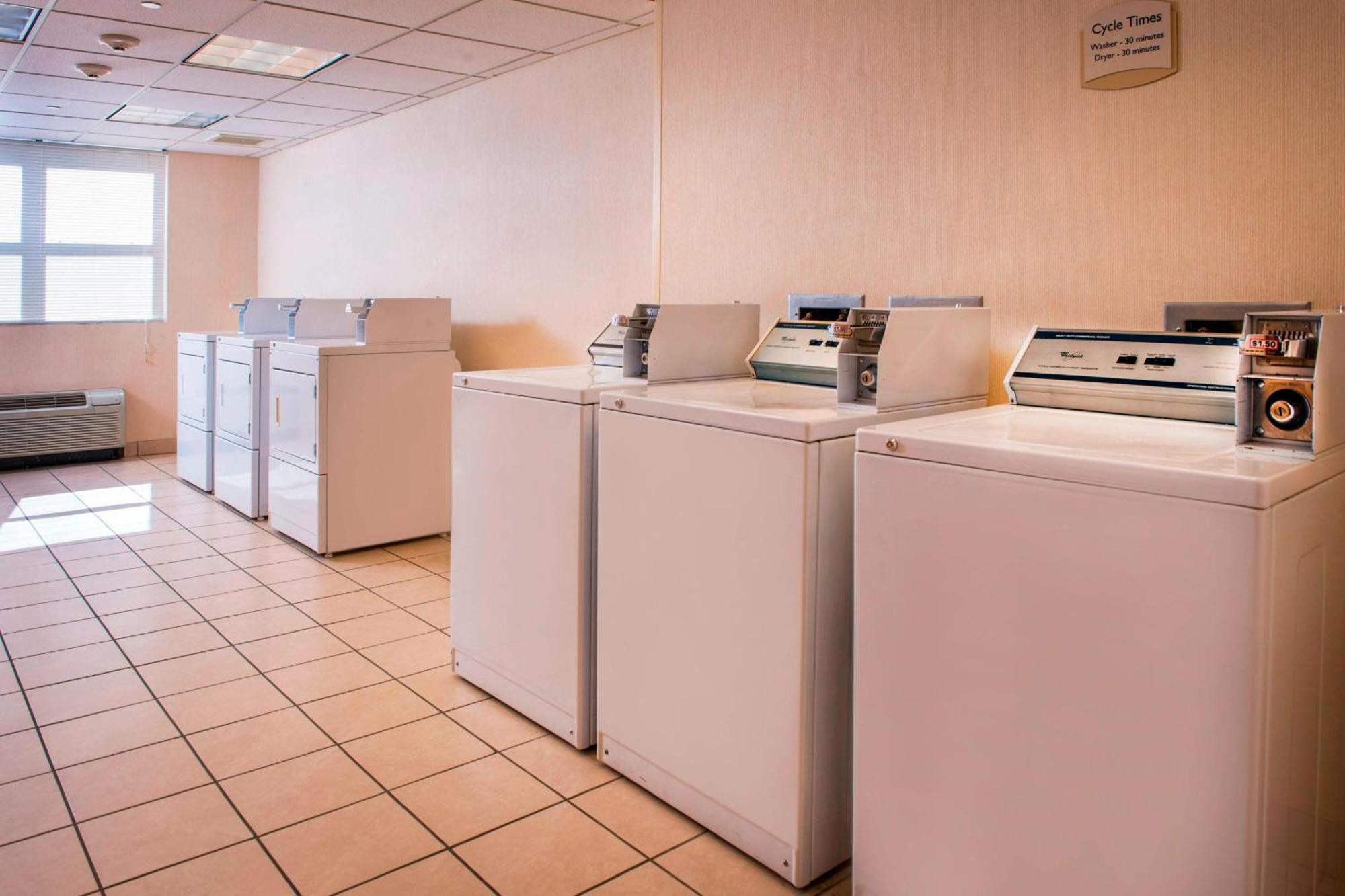 Fairfield Inn & Suites By Marriott וויליאמסבורג מתקנים תמונה