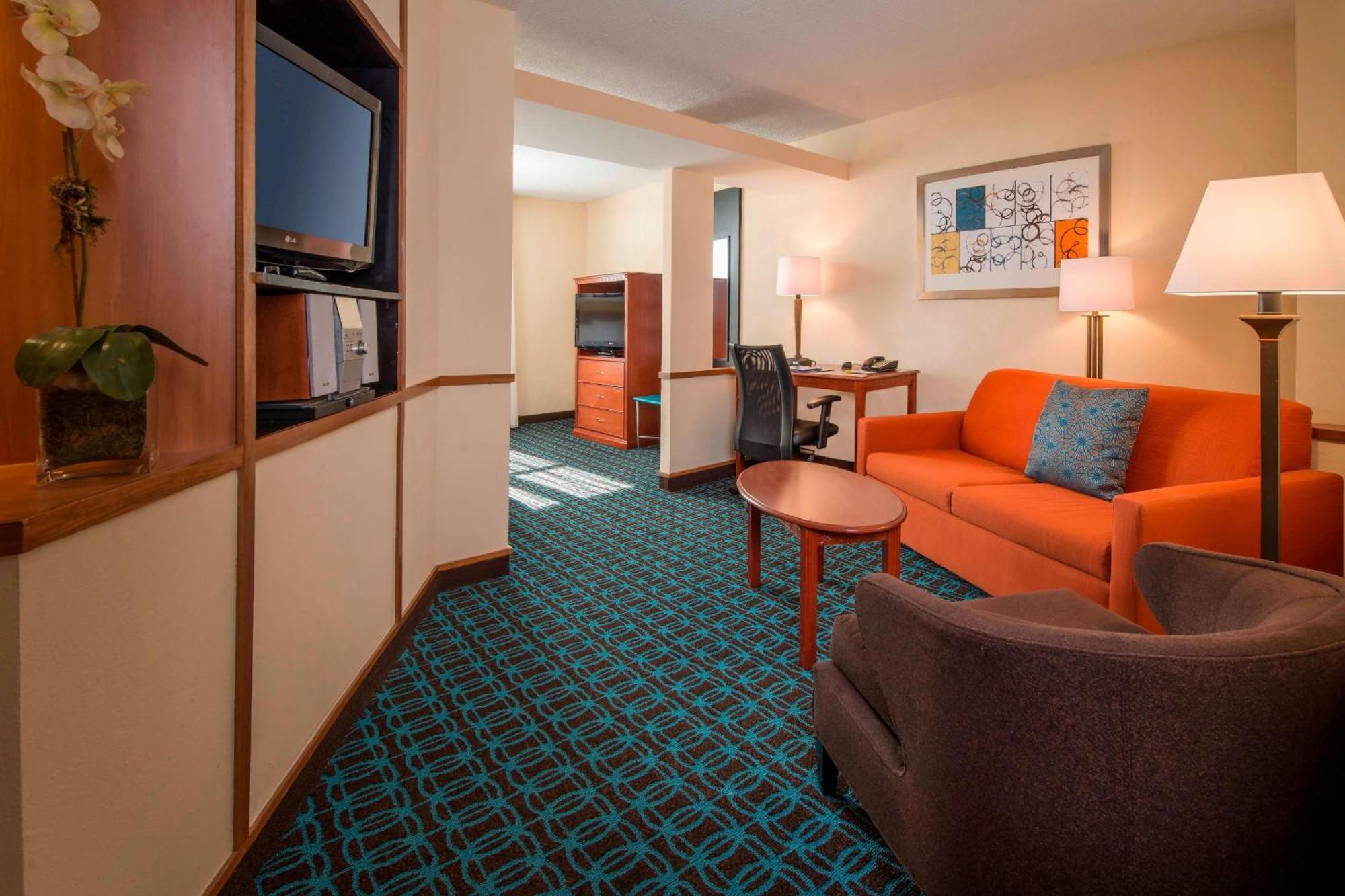 Fairfield Inn & Suites By Marriott וויליאמסבורג מראה חיצוני תמונה