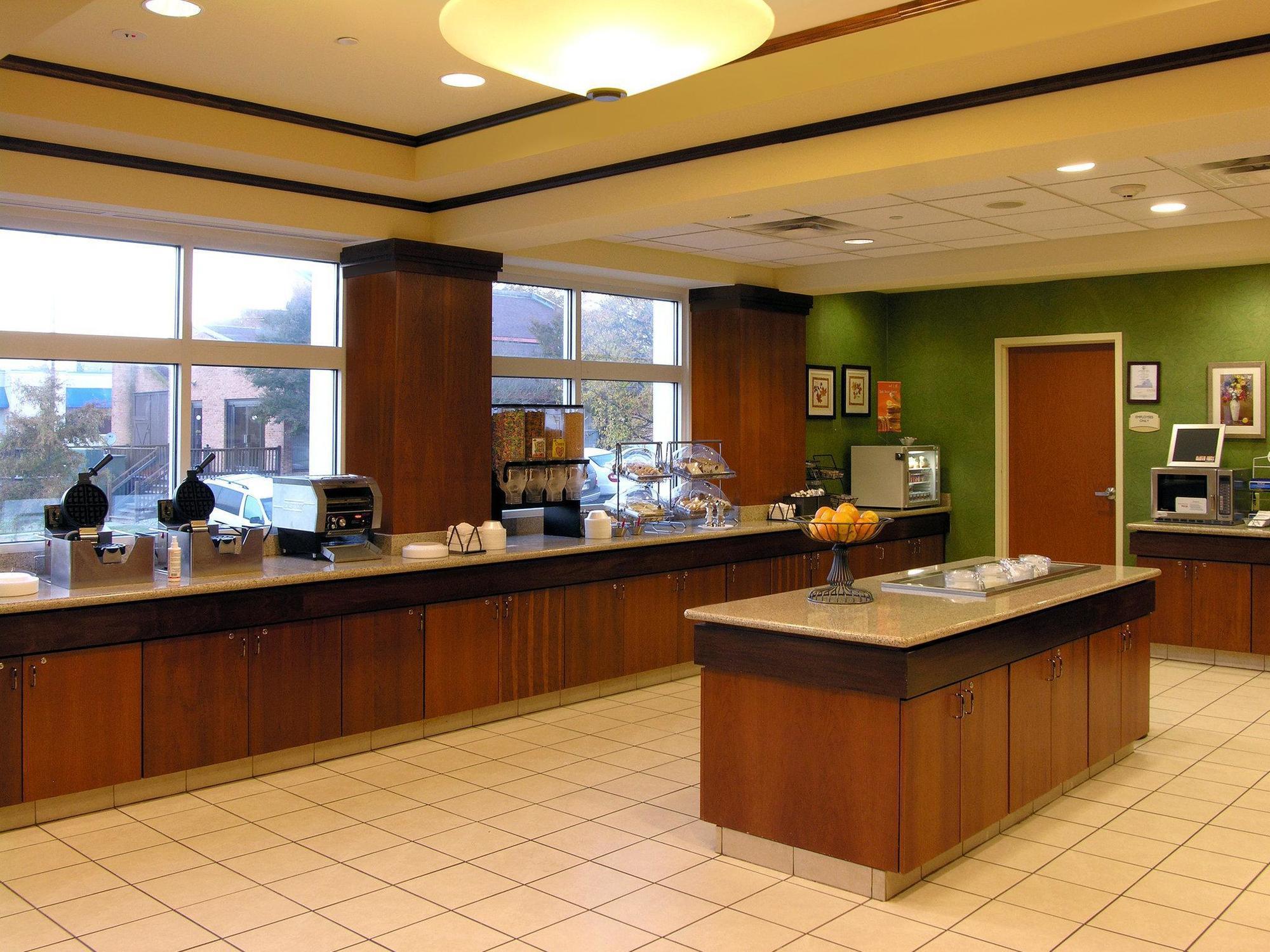 Fairfield Inn & Suites By Marriott וויליאמסבורג מראה חיצוני תמונה