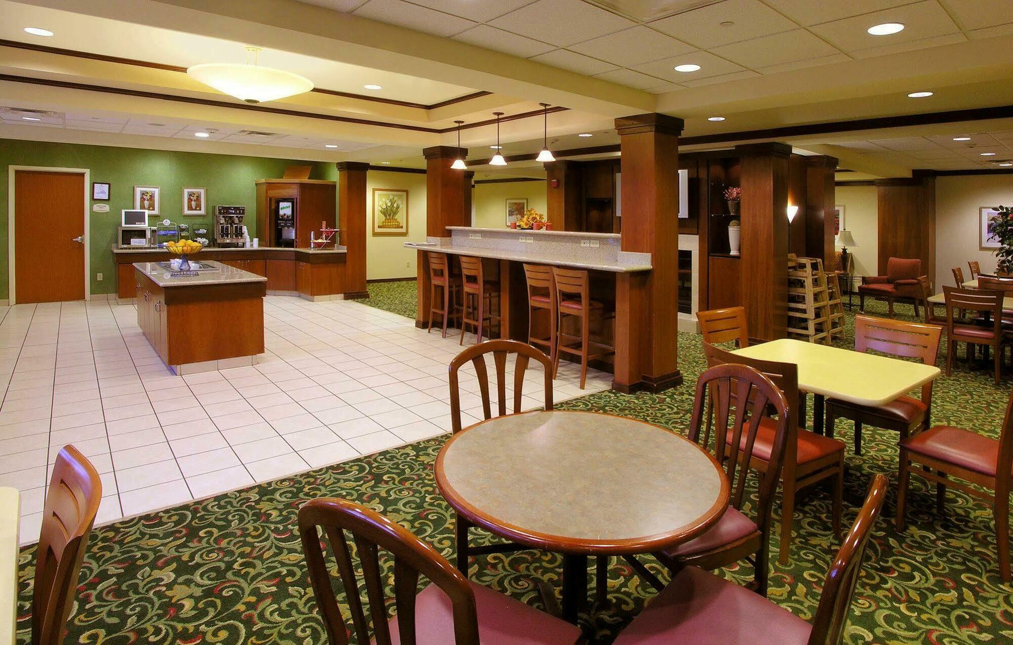 Fairfield Inn & Suites By Marriott וויליאמסבורג מראה חיצוני תמונה