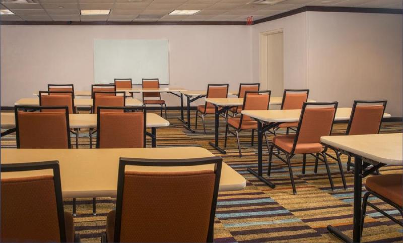 Fairfield Inn & Suites By Marriott וויליאמסבורג מראה חיצוני תמונה